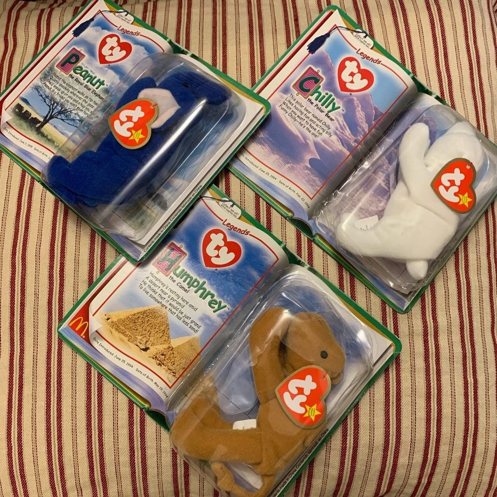 Beanie Baby Legend set of 3. Peanut, Humphrey & Chilly.